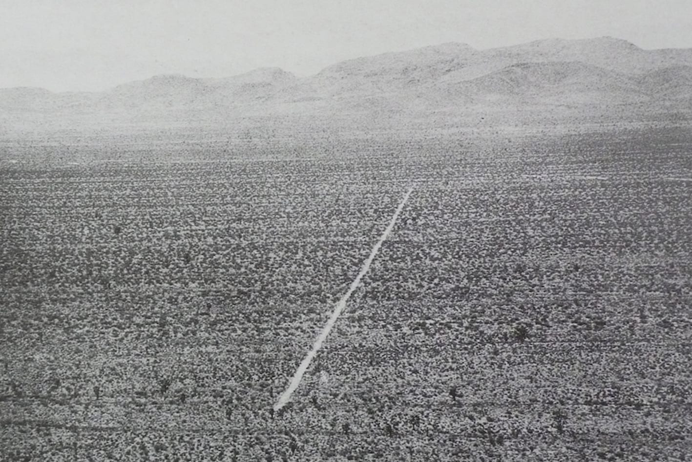 walter-maria-ligne-desert