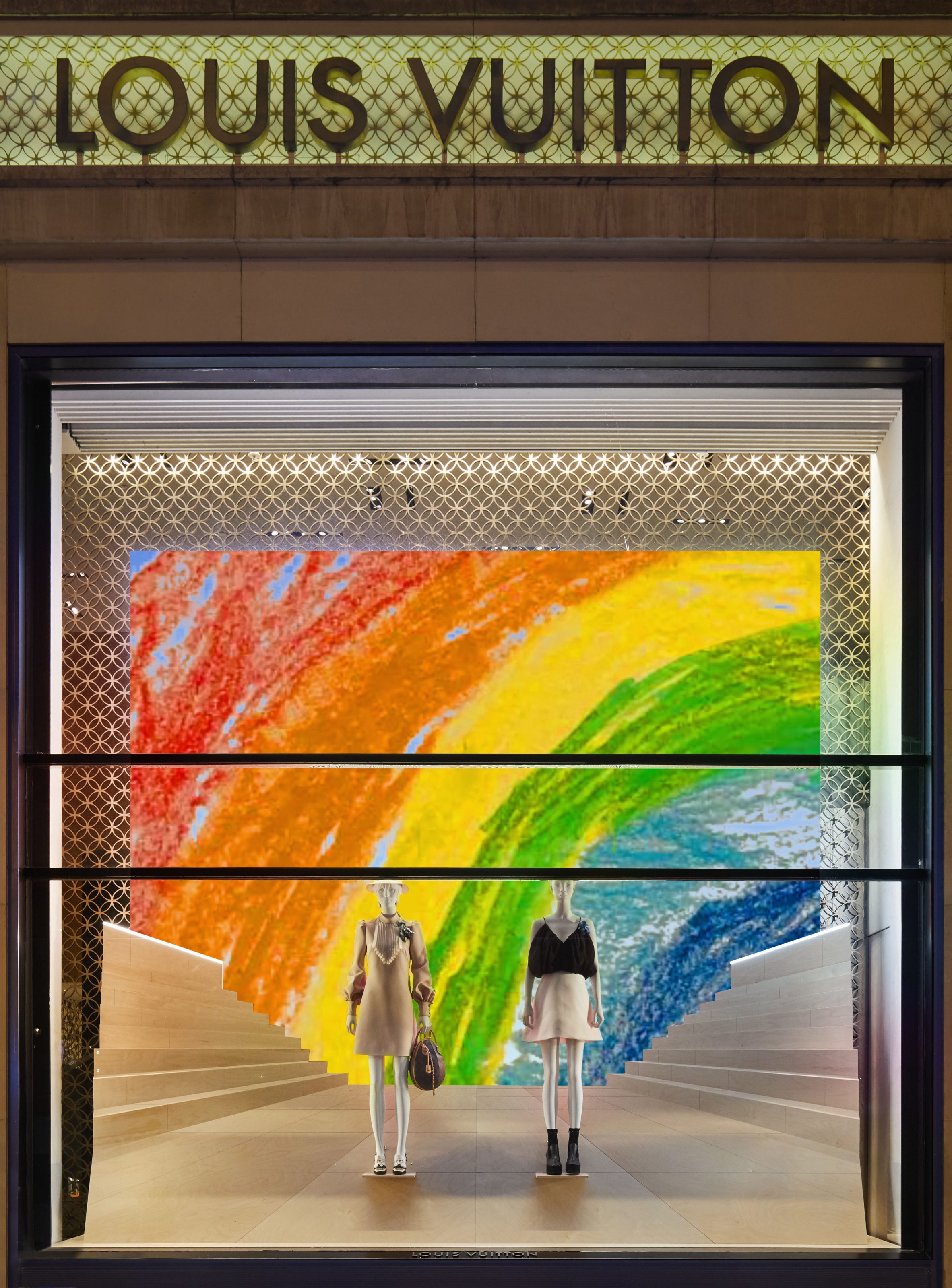 Louis Vuitton: The Rainbow project tem vitrines colaborativas - Harper's  Bazaar » Moda, beleza e estilo de vida em um só site