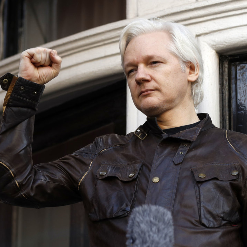 Le lanceur d’alerte Julian Assange fait face à un risque accru d ...