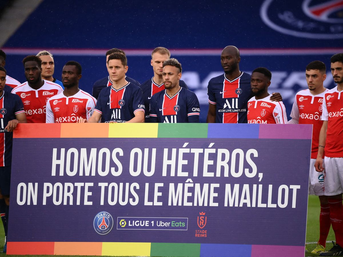 Dans Le Cadre Dune Campagne Anti Lgbtphobie Organisée Par La Ligue De Football Professionnel 