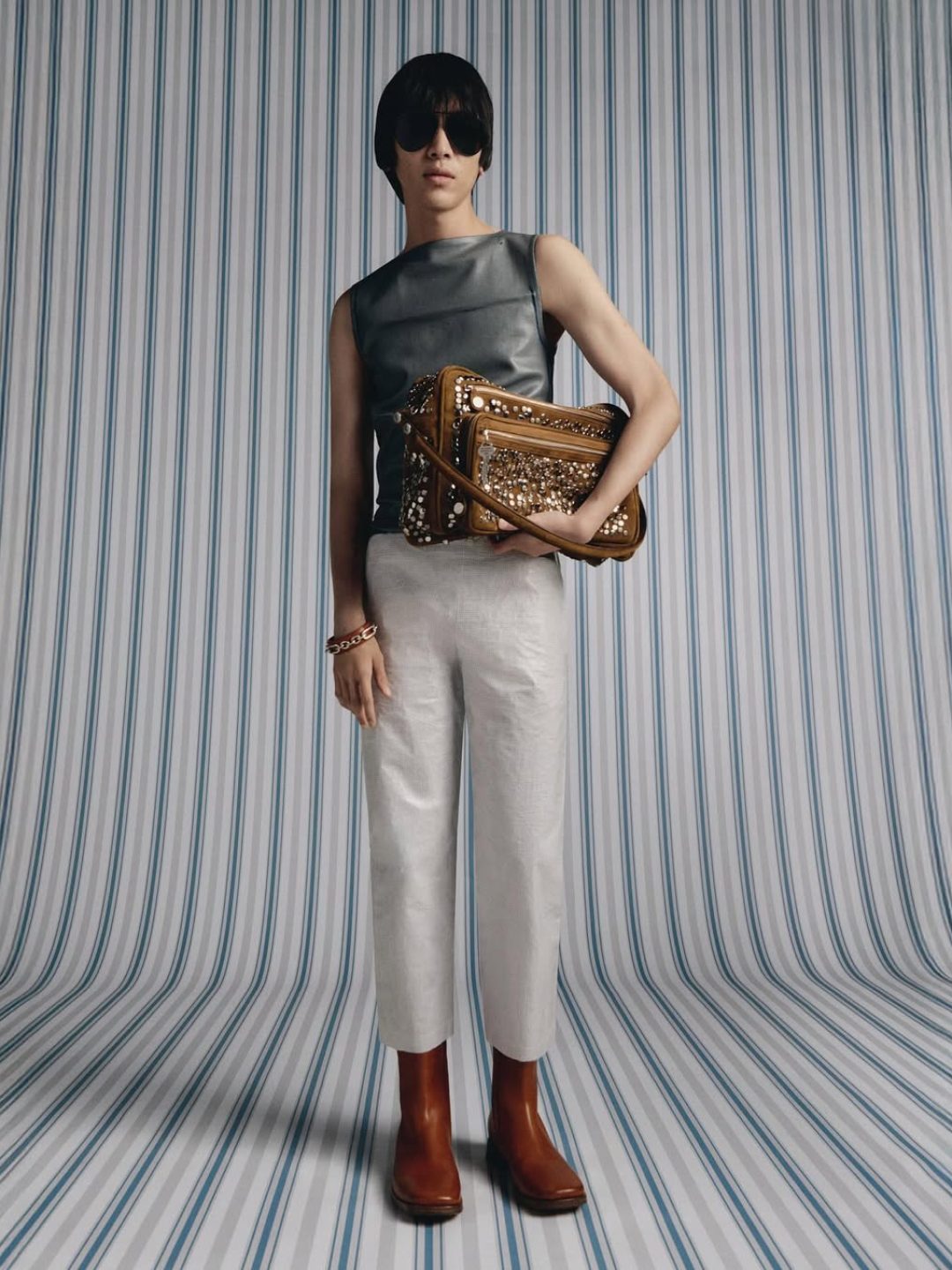 Acne7