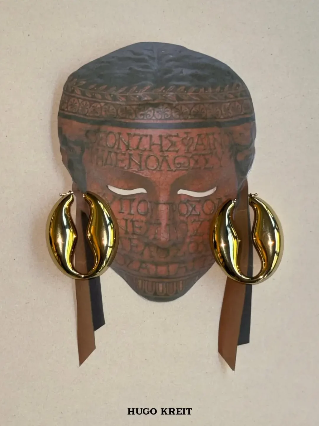 Ancient faces, new ornaments. (4)