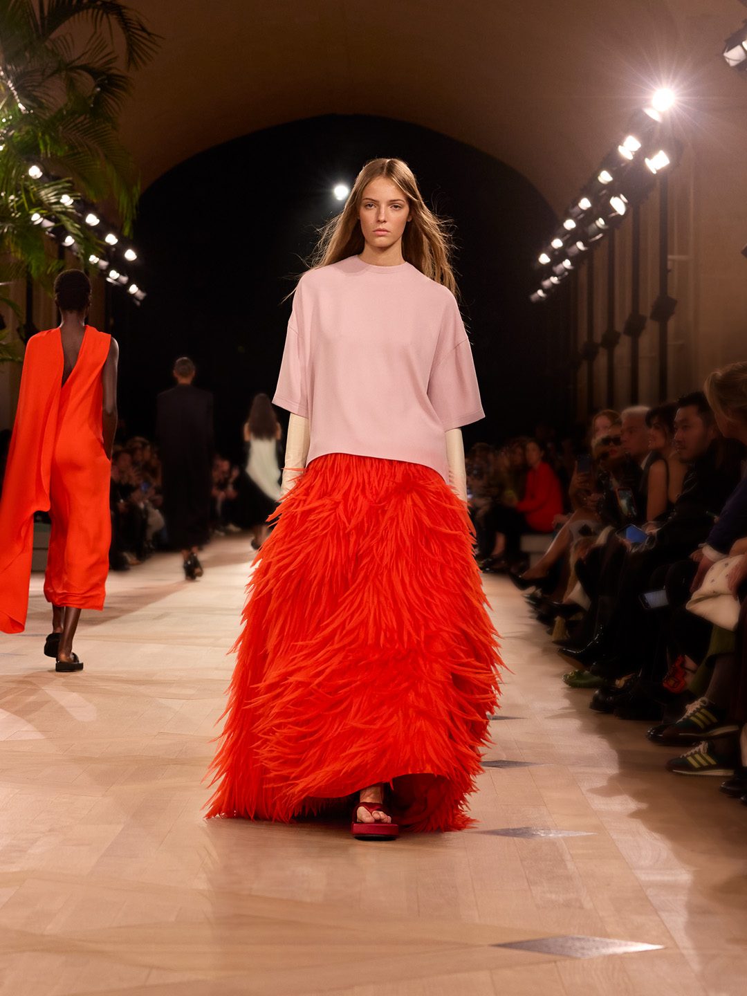 BALENCIAGA SUMMER 26 LOOK IMAGES_BALENCIAGA SUMMER 26 LOOK 19_MATHILDE D