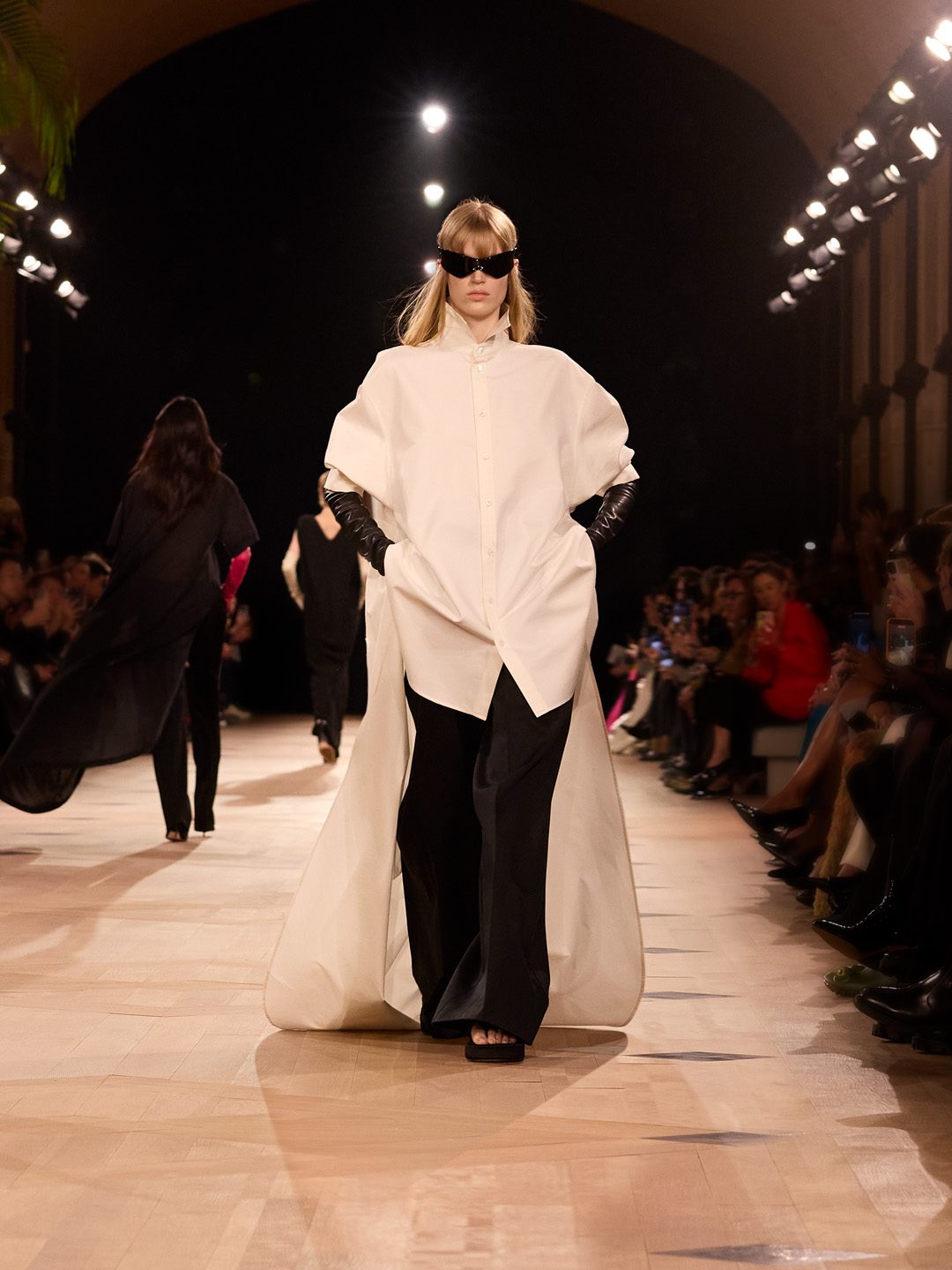 BALENCIAGA SUMMER 26 LOOK IMAGES_BALENCIAGA SUMMER 26 LOOK 8_JACQUI