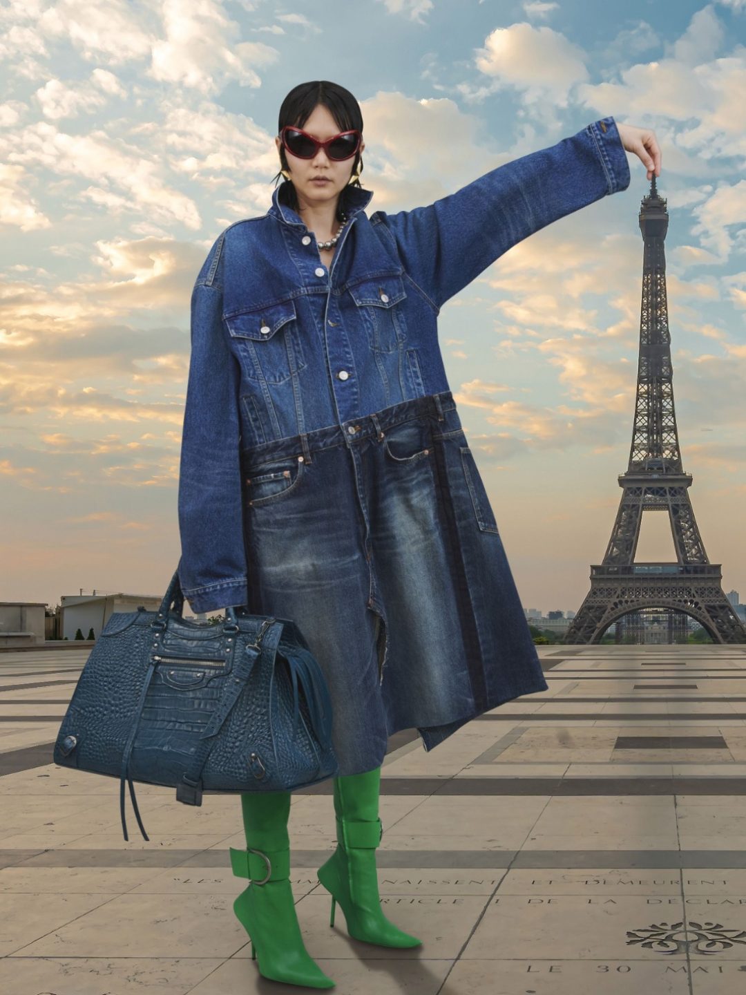 Balenciaga-tour-eiffel