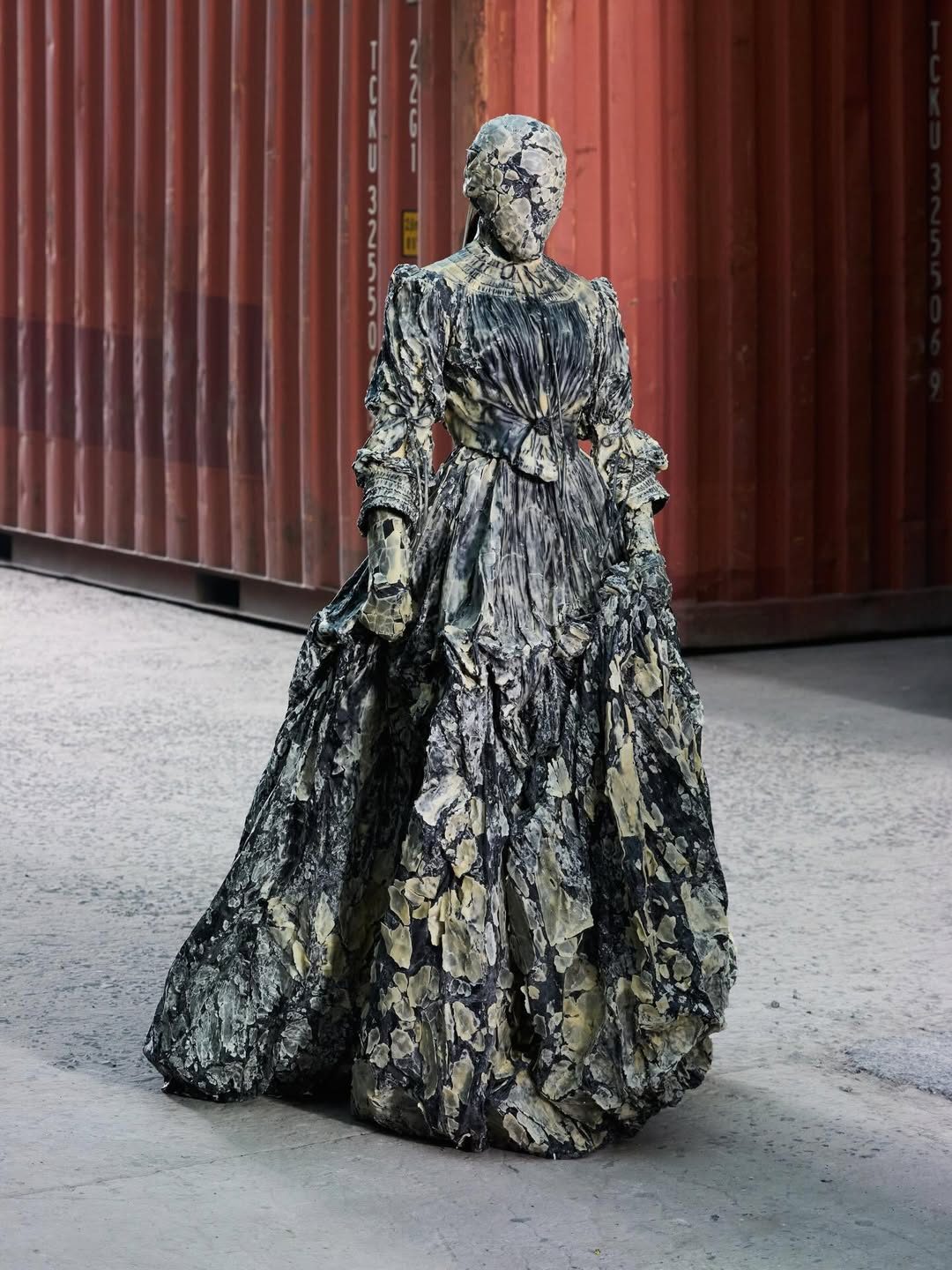 FALL WINTER 2026 SHOW Introducing looks from our FW 2026 show, bringing together our ready-to-we (3)