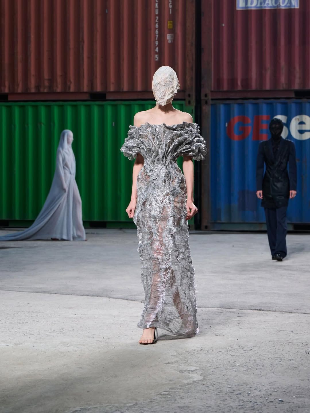 FALL WINTER 2026 SHOW Introducing looks from our FW 2026 show, bringing together our ready-to-we (4)