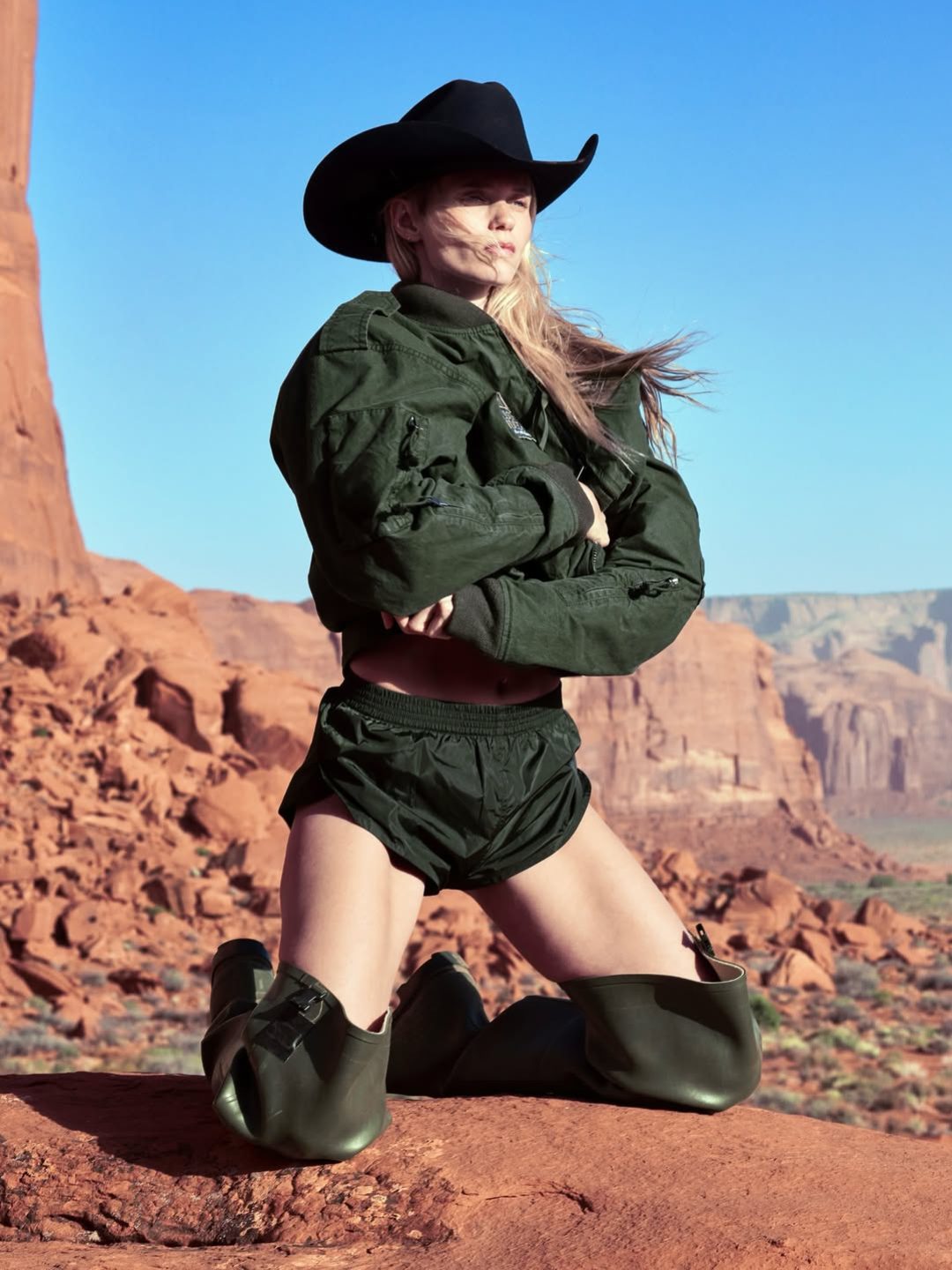 Il ne s’agit pas d’un remake du clip « I’m not a girl, not yet a woman » de Britney Spears mais (5)