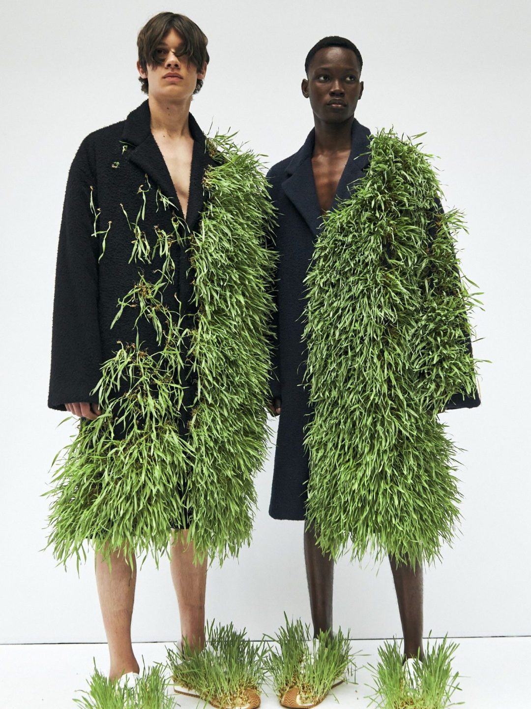 LOEWE-Uomo-SS23-Backstage-by-Molly-Lowe-26