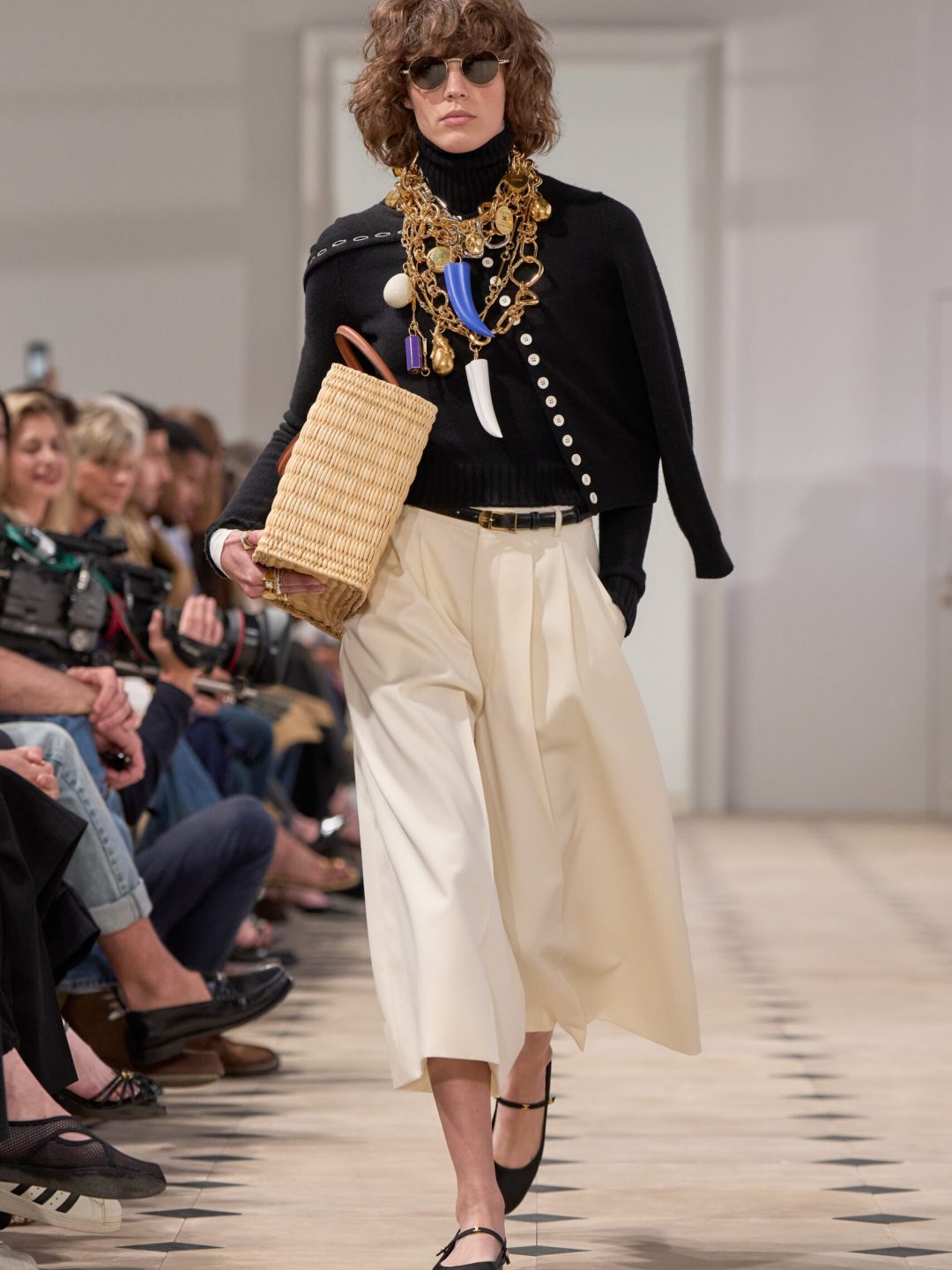 Look 02