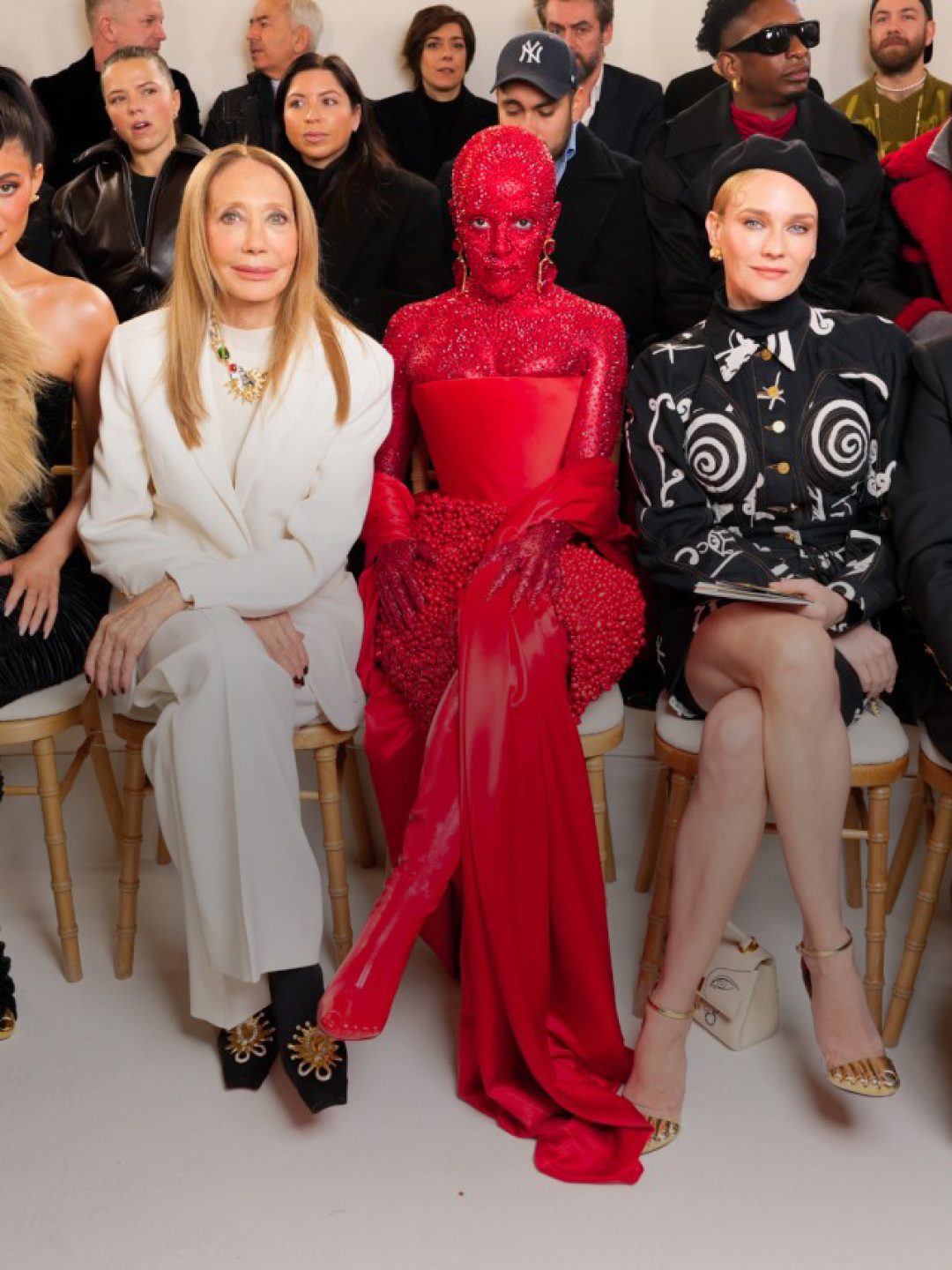 Magazine_Antidote_frontrow