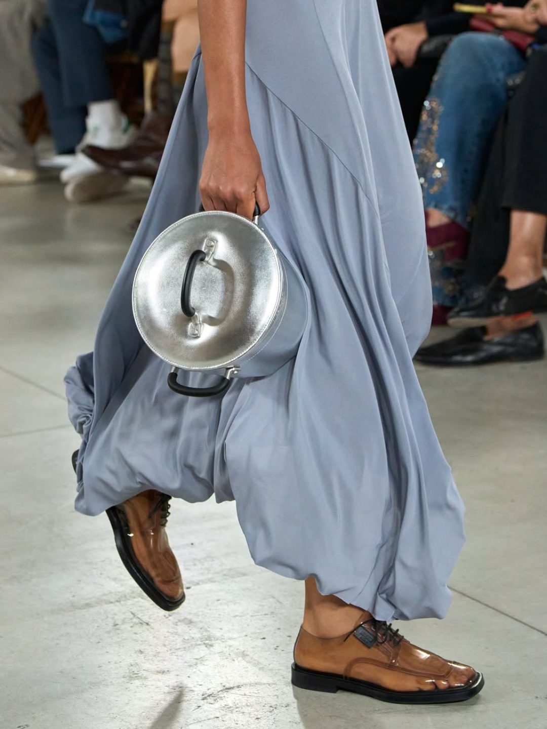 Moschino Spring-Summer 2026 “Collezione 06” by Adrian Appiolaza.#MoschinoSS26#Collezione06 (2)