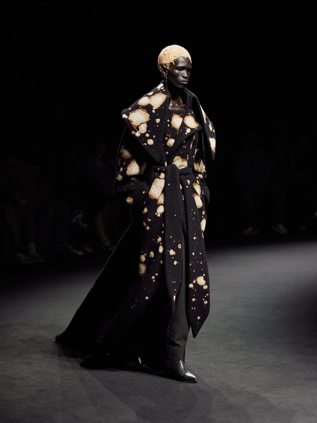 Robert Wun_fw25_runway_IG_look12