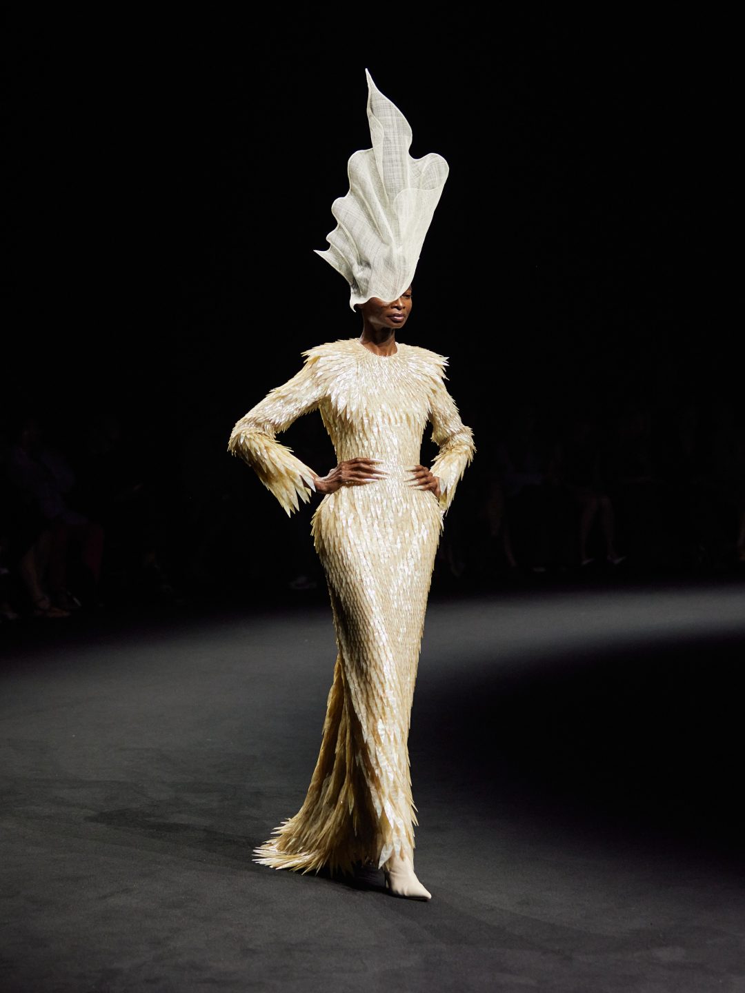 Robert Wun_fw25_runway_IG_look13