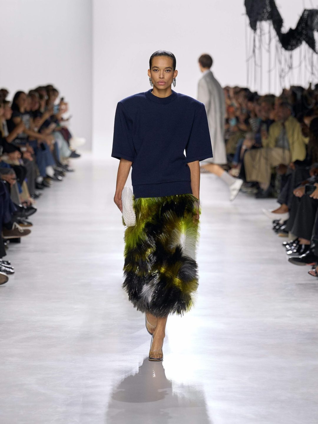 SUMMER26_LOOK_65_W_FIO01537