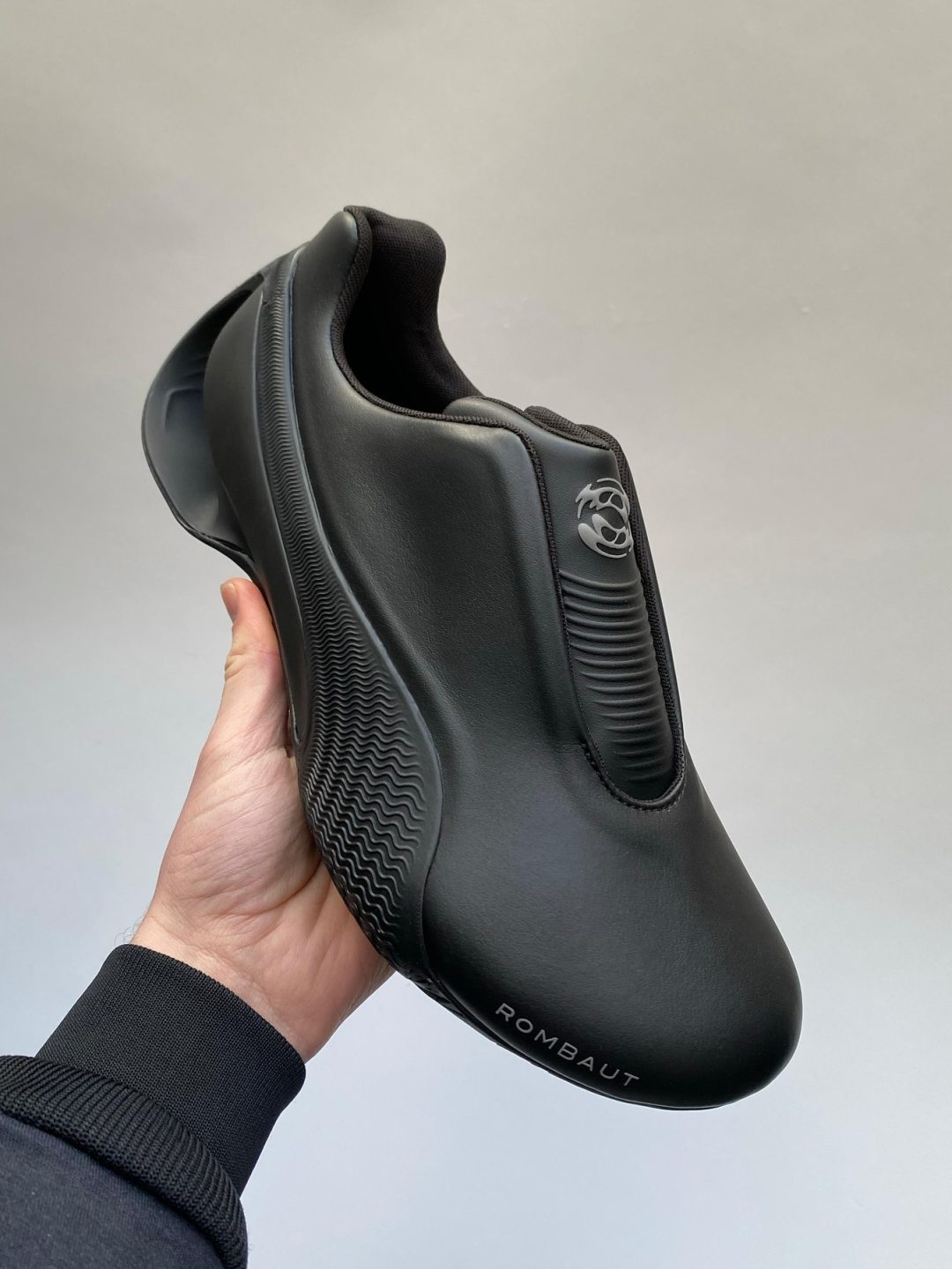 rombautofficial_1763548644_3769241683381209044_1103825387