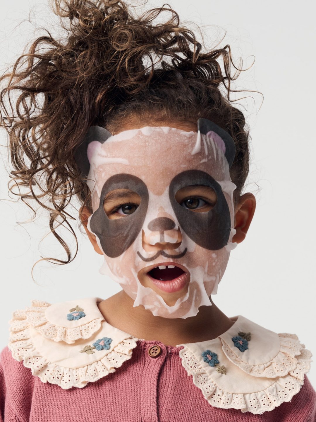 shaymitchell_1762465536_3760155907960493600_2364270